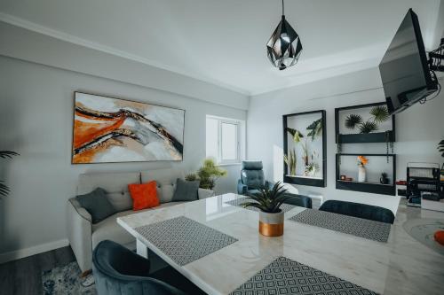 GT Apartment, mountain view and sea view