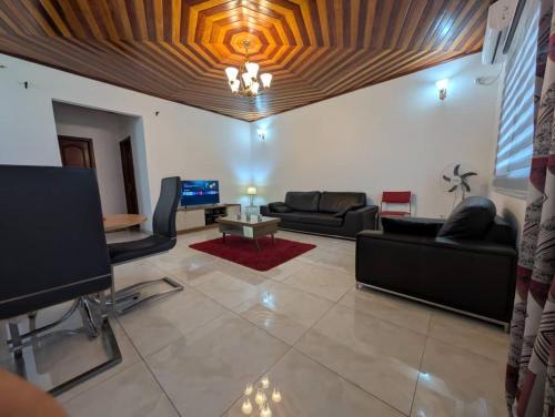 Baobab Lodge Apartments Makepe