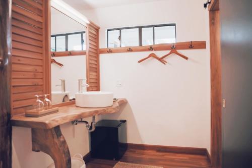 Φωτογραφία από το άλμπουμ του Loi B&B σε Hilo