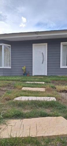 Το κτήριο όπου στεγάζεται  η παραθεριστική κατοικία