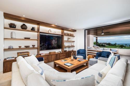 Χώρος καθιστικού στο 3Bed condo with Pool Ocean views