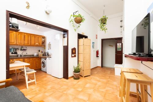 Η κουζίνα ή μικρή κουζίνα στο Tabaiba Guesthouse