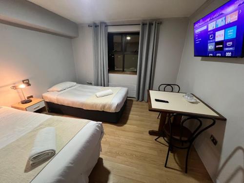 Postel nebo postele na pokoji v ubytování Aloja Hotel - Ex Bilbao