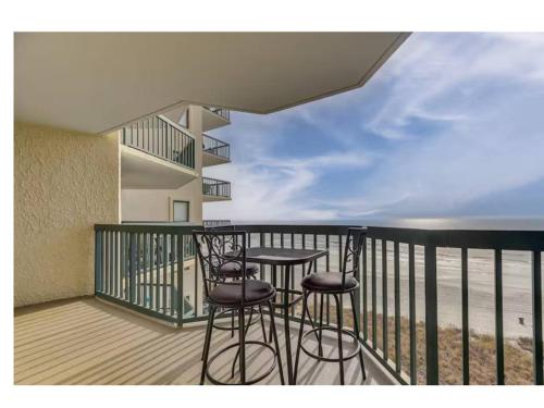 Μπαλκόνι ή βεράντα στο Oceanfront Luxury 3 Bd 3 Bh Condo in N Myrtle Beach