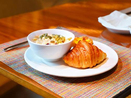 Jídlo v hotelu nebo okolí