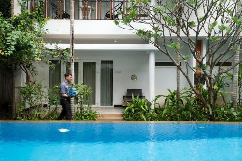 Indra Angkor Residence — Swimming pool