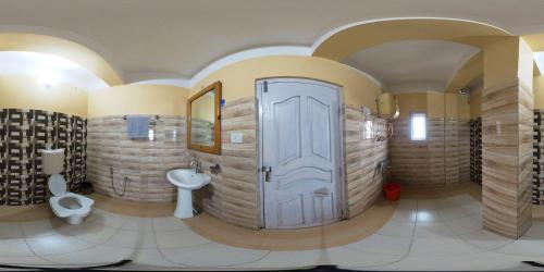 Ένα μπάνιο στο Hotel Elysium