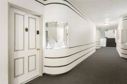 Beverly Grove Hotel photo 5