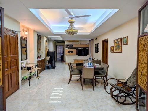 Uttara Homestay Premium