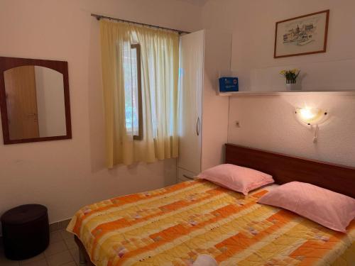 Apartments Magdalena - Bungalow with terrace A1