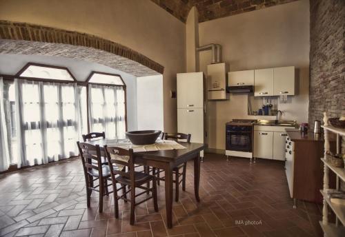 Kuchyň nebo kuchyňský kout v ubytování Sperior Zwei Zimmer Wohnung