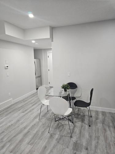 Φωτογραφία από το άλμπουμ του Cozy on 516 σε Airdrie