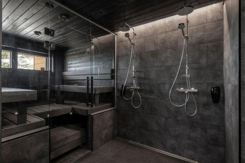 Koupelna v ubytování Ski-inn Pyhälinna Deluxe Villas