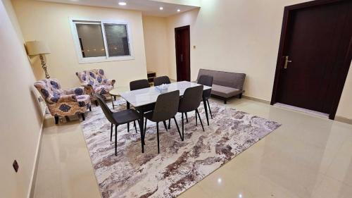 Elegant Private Rooms in a Penthouse with Free Parking
