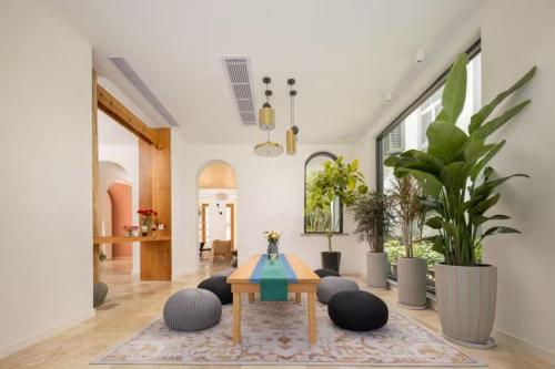 Φωτογραφία από το άλμπουμ του Huazhu Luxury Huangshan Warm Wood Homestay Tangkou Nandamen Branch σε Tangkou