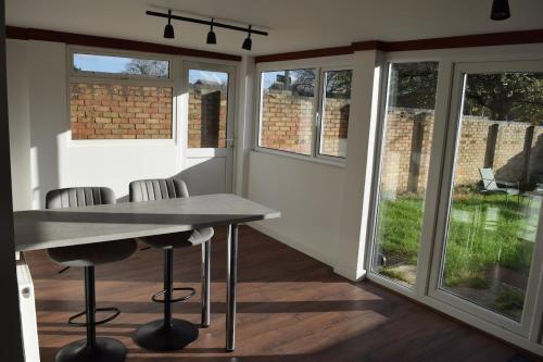 Foto sihtkohas Tilehurst asuva majutusasutuse 3-Bed Semi-Detached Perfect for Work & Family with Parking galeriist