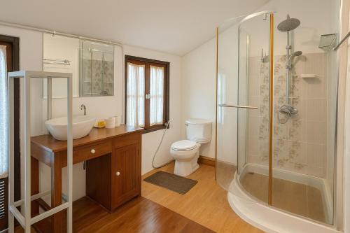 Ένα μπάνιο στο Seven Senses Guesthouse