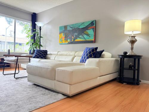 Gallery image of Proper Stays at Melrose - West Hollywood Premium E suite in Los Angeles