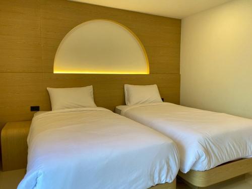 Postel nebo postele na pokoji v ubytování Luna Resident