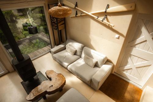 Χώρος καθιστικού στο Schody do wody linia brzegowa jeziora Kaszuby