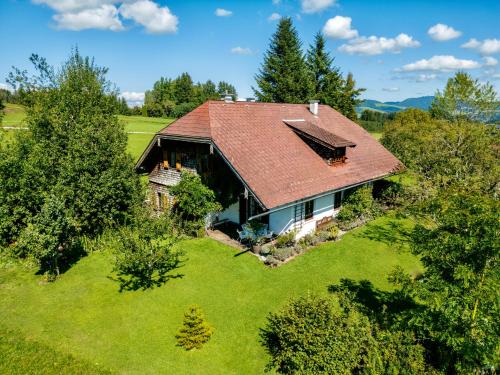 Alpine Boutique Chalet with Sauna near Salzburg