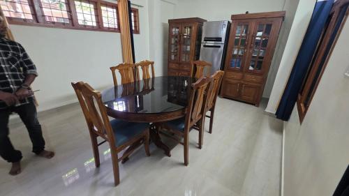 Billede fra billedgalleriet på Shajis Riverview Mansion i Mundakāyam