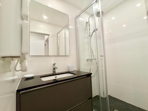 Brand-New 1 Bedroom Fully Refurbished