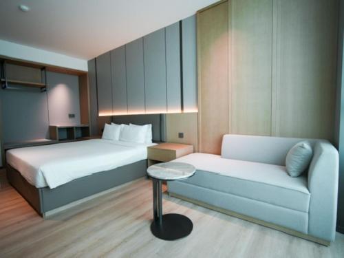 Una cama o camas en una habitación de The Inn