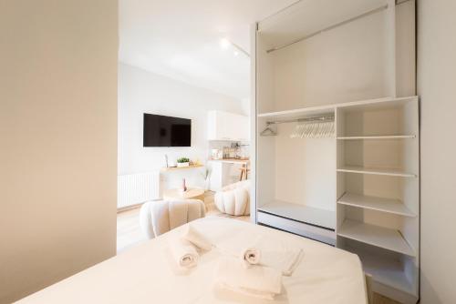 City Wanderer Modern Loft