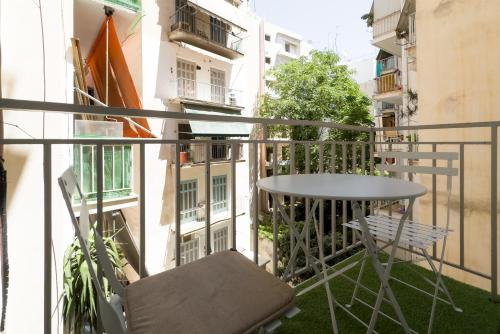 City Wanderer Modern Loft
