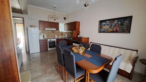FAMILY APARTMENT Meteora