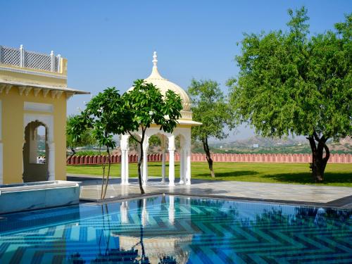 Πισίνα στο ή κοντά στο Sanchal Fort