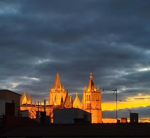 www Skyline de Leon wordpress com Opcion de parking