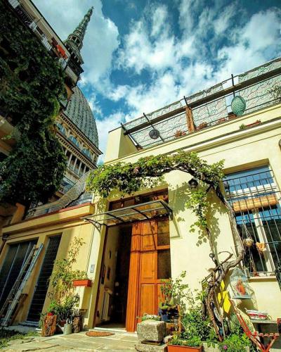 Το κτήριο όπου στεγάζεται  το bed & breakfast