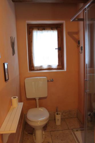 Ένα μπάνιο στο Il noce e la strega