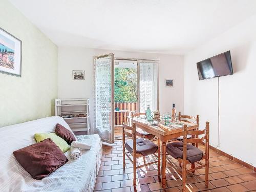 Posezení v ubytování Apartment Les Aigues Marines-19 by Interhome