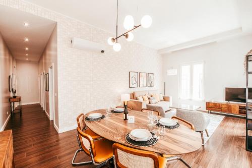 Elegant & Sophisticated Campo Ourique by GT House