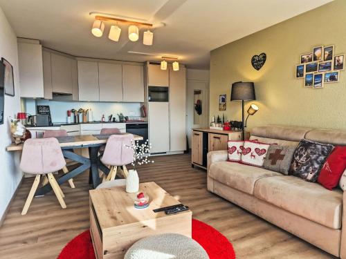 Apartment Les Essampilles 25 by Interhome