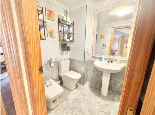 Ένα μπάνιο στο Lopimar Aurora