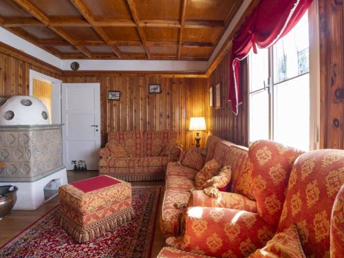 Χώρος καθιστικού στο Chalet Chalet Franca by Interhome