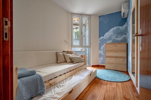 Jacaranda Elegant Stay in Prime Location - Lisbon