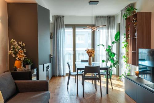 crespi terrace, private parking, a few steps from the metro