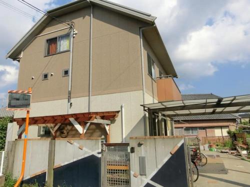 a house that is being built with a garage at ichihara homestay-stay with Japanese family - Vacation STAY 17885 in Ichihara