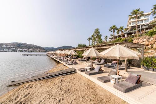 Cape Bodrum Luxury Hotel & Beach — Beach