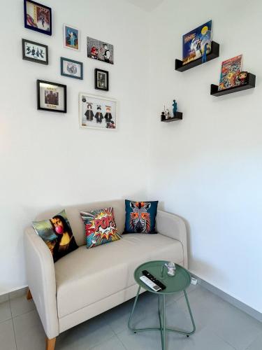 Blue Bergamote - Pop Culture Studio
