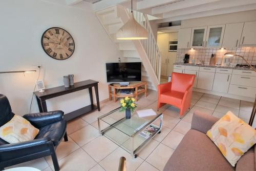 Η κουζίνα ή μικρή κουζίνα στο Hello Zeeland - JW Schuurmanstraat 4