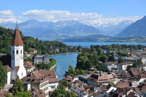 Thun Center Apartment Close to Lake and Shops