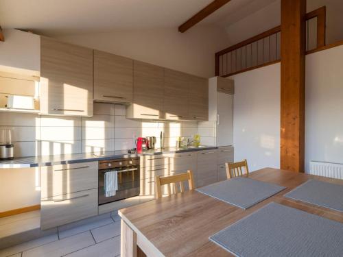 Thun Center Apartment Close to Lake and Shops