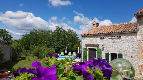 Ferienhaus In Bratulići Mit Privatem Pool