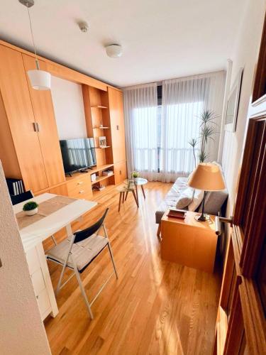 Espectacular piso Wanda Ifema Aropuerto by beBalmy